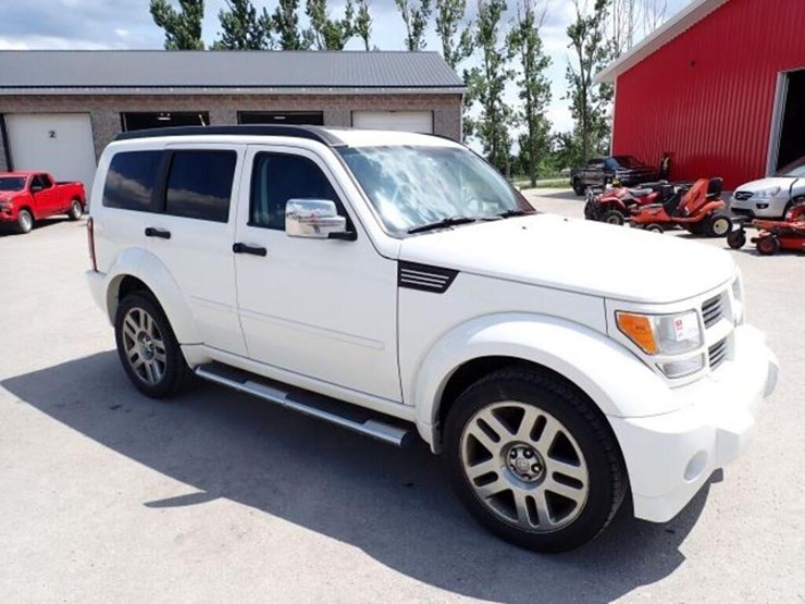 2008-dodge-nitro-image-3