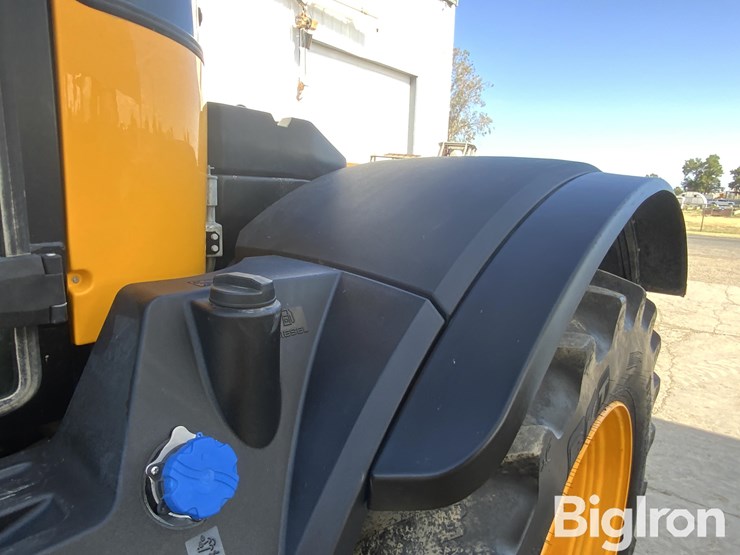 2022-jcb-8330-fastrac-4wd-tractor-image-15