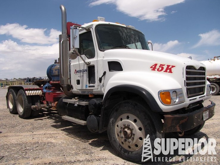 (x)-(6-10)-2006-mack-cu713-t/a-kill-truck,-vin-1m2...-image-11