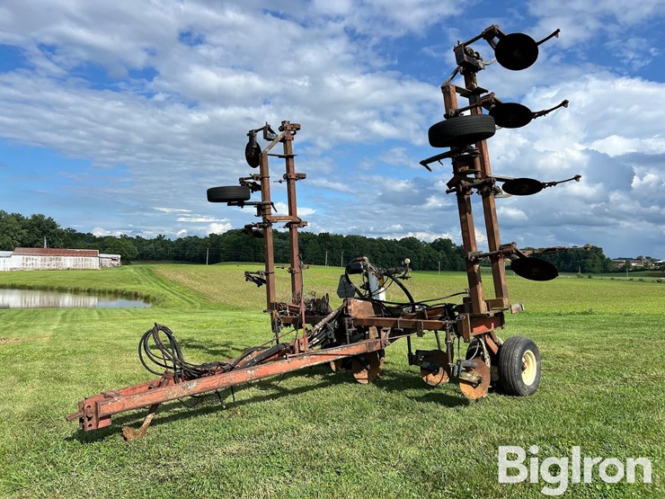 13-knife-anhydrous-applicator-image-1