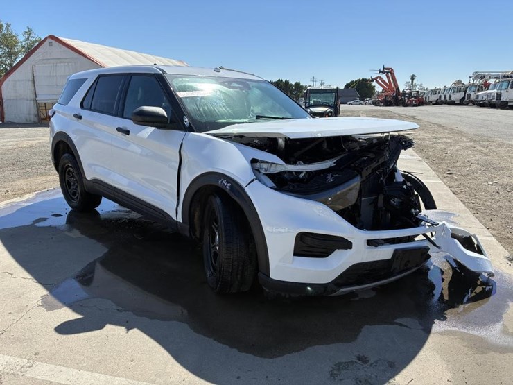 2025-ford-explorer-image-2