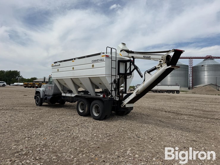 1987-mack-r690st-image-7