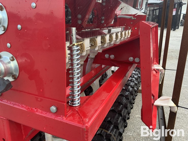 2026-massey-ferguson-730-image-15