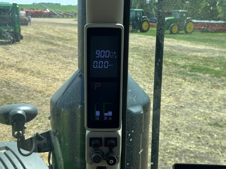 2019-john-deere-8295r-image-52