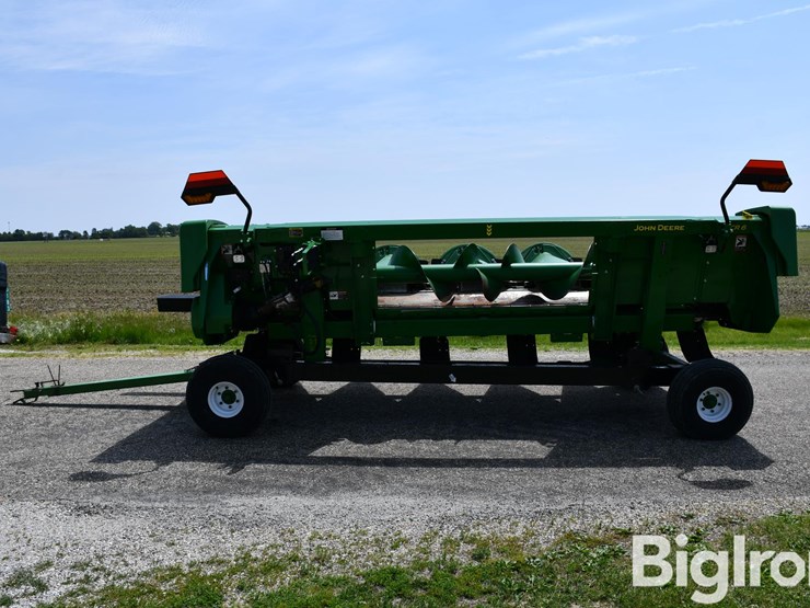 2025-john-deere-6-image-6