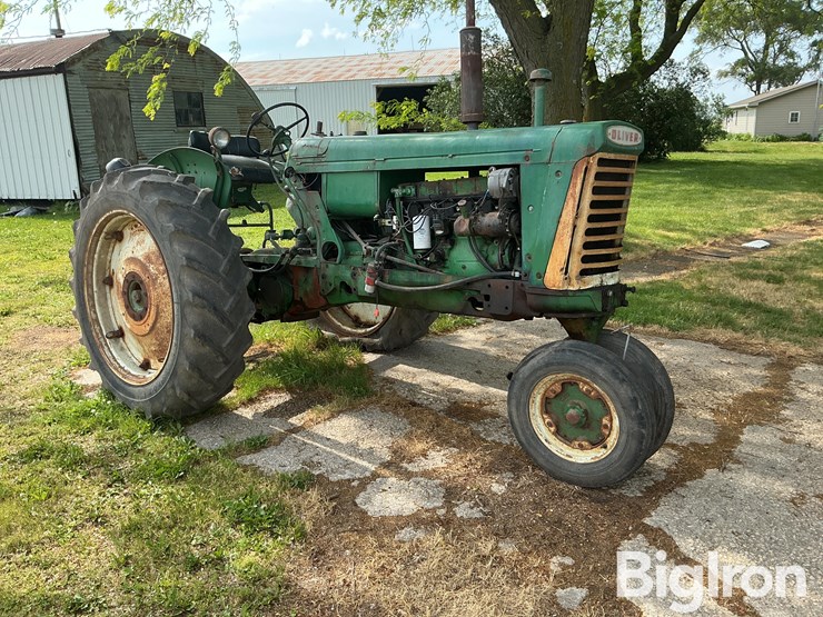 1961-oliver-880-image-3