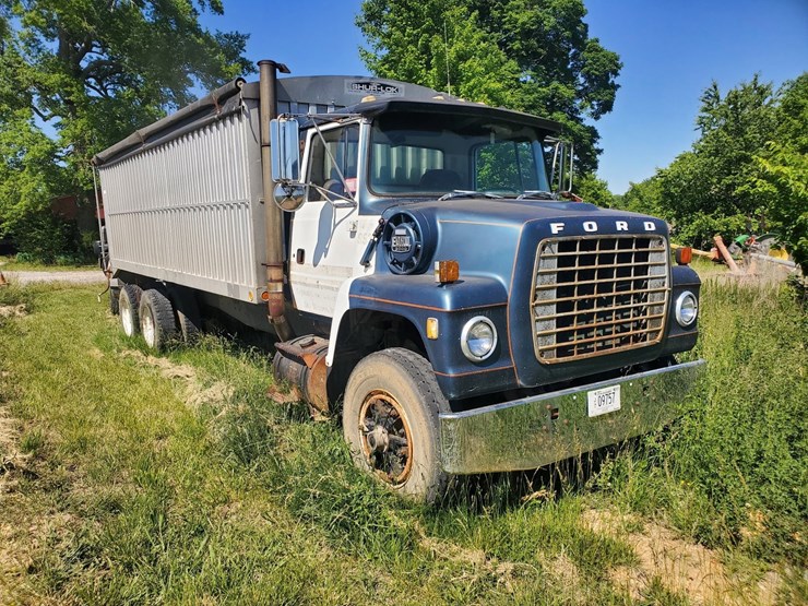 1980-ford-l8000-image-1