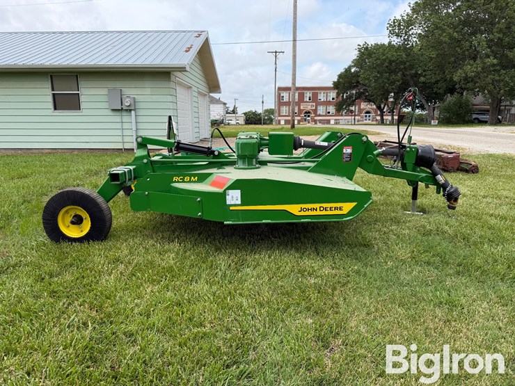 2023-john-deere-rc8m-image-4