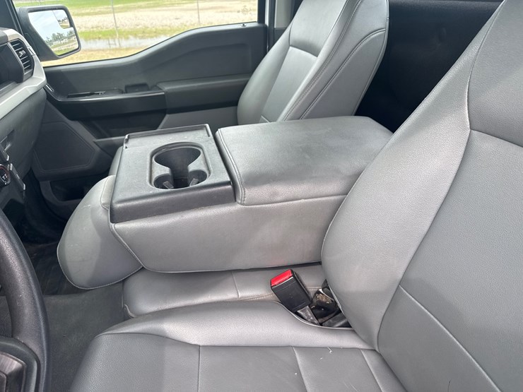 2022-ford-f150-xl-image-21