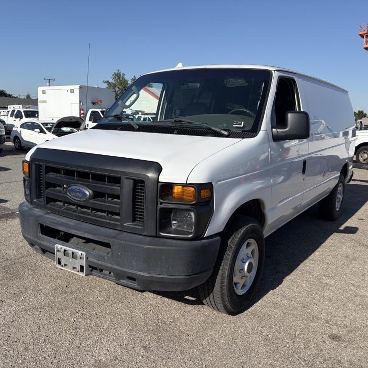2008 FORD E350 SD