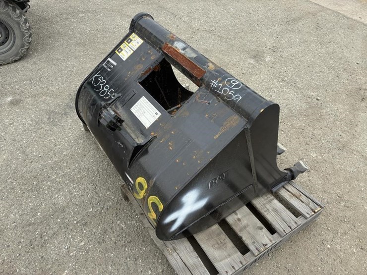 caterpillar-36-image-3