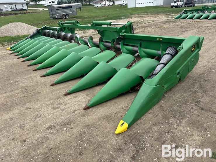2021-john-deere-c12f-image-1