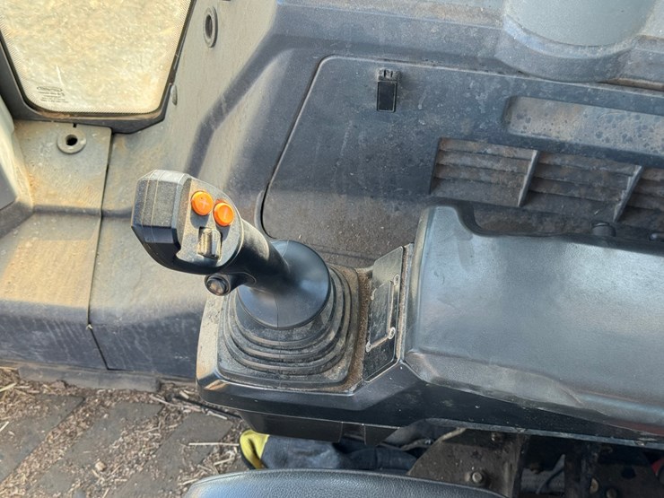 deere-624l-image-56