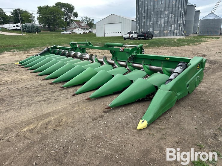 2022-john-deere-c12f-image-1