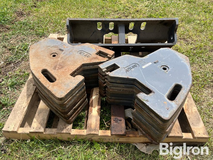 new-holland-tv140-image-2