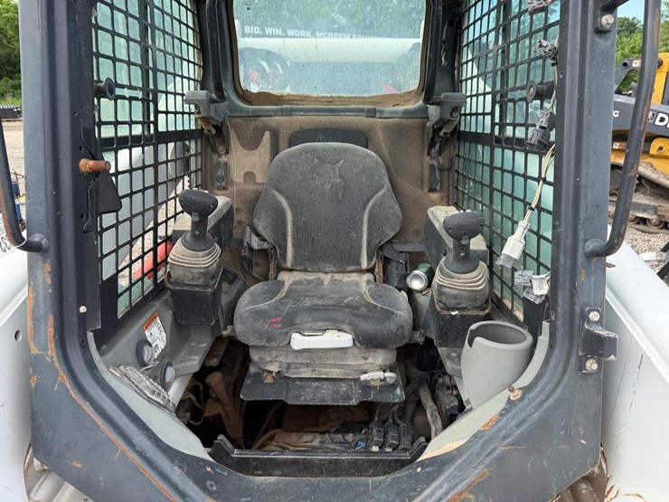 2017-bobcat-t770-image-19