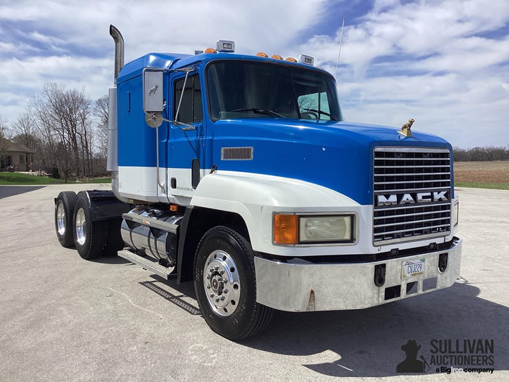 1998-mack-ch613-image-13