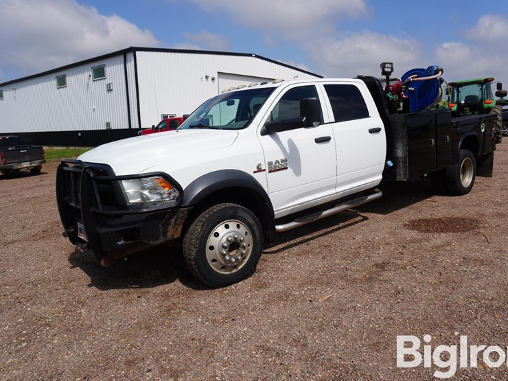 2013-ram-5500-4x4-crew-cab-service-truck-w/air-&-fuel-image-1