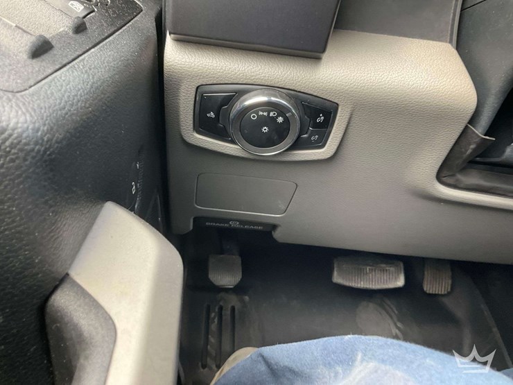 2022-ford-f350-image-19