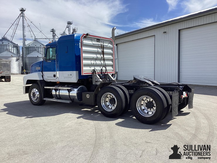 1998-mack-ch613-image-7