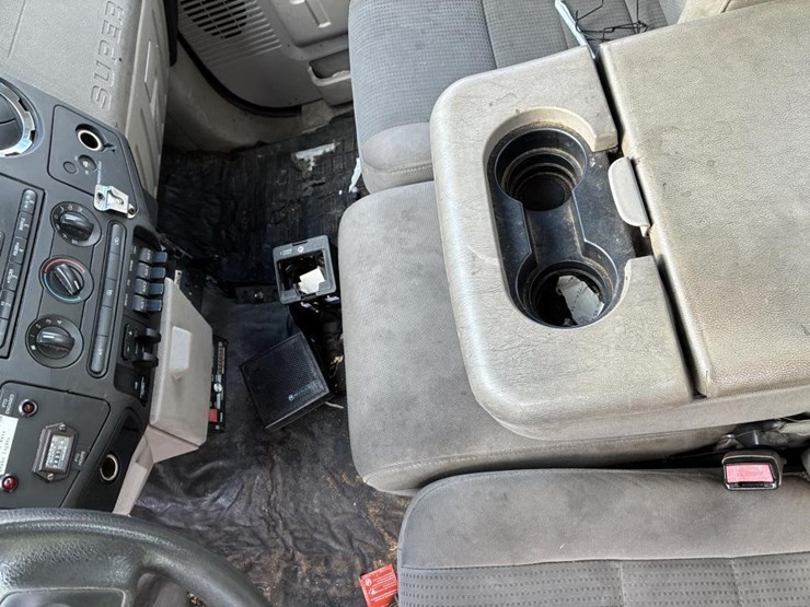 2008-ford-f550-image-24
