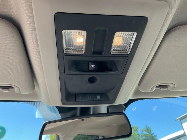 2015-dodge-ram-1500-image-30