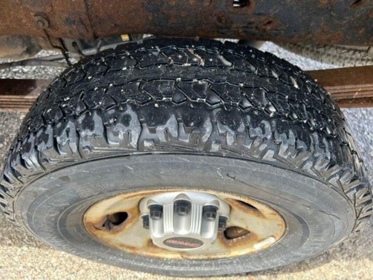 2010-gmc-2500hd-image-50