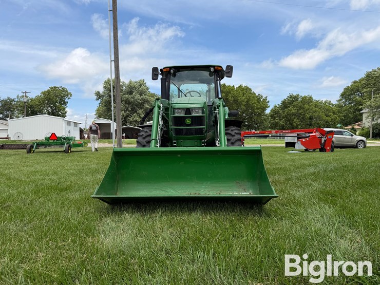 2019-john-deere-5100e-image-2