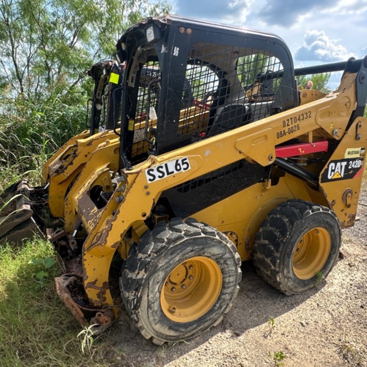 2018 CATERPILLAR 242D