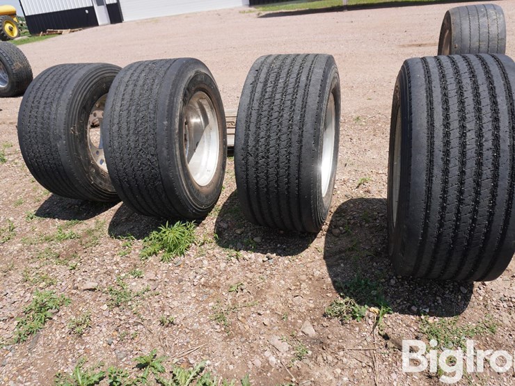 michelin-445/50r22.5-tires-&-rims-image-7