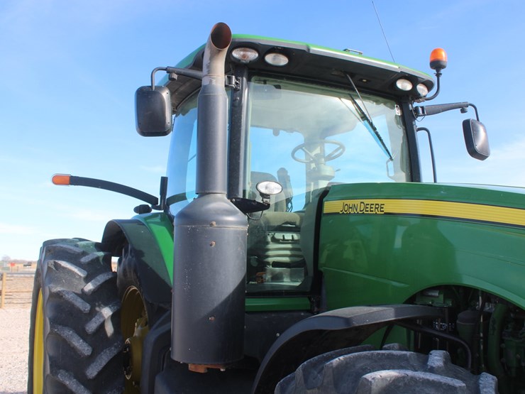john-deere-8285r-image-36