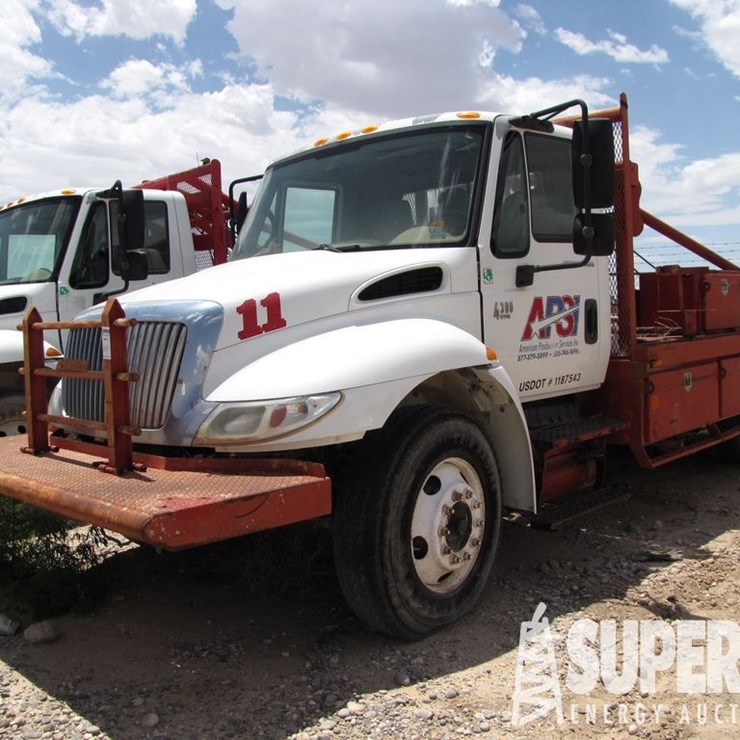 2003 INTERNATIONAL DURASTAR 4300