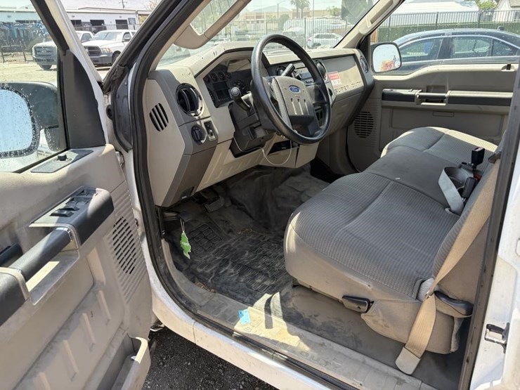 2008-ford-f250-image-13