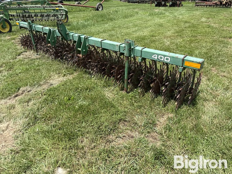 john-deere-400-image-1