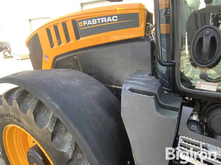 2022-jcb-8330-fastrac-4wd-tractor-image-14