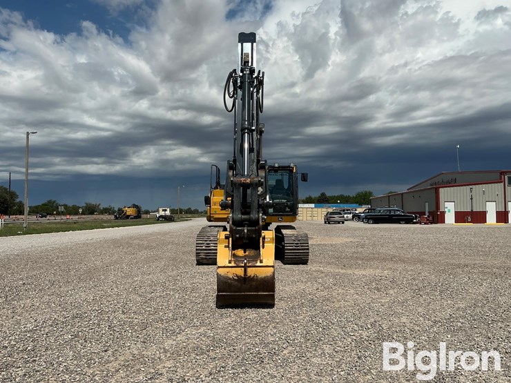 2018-deere-300g-lc-image-2
