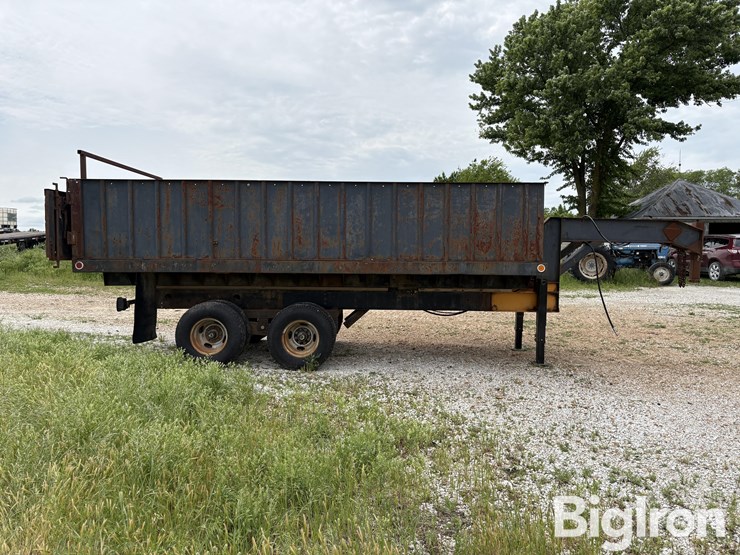 2022-homemade-box-trailer-image-4