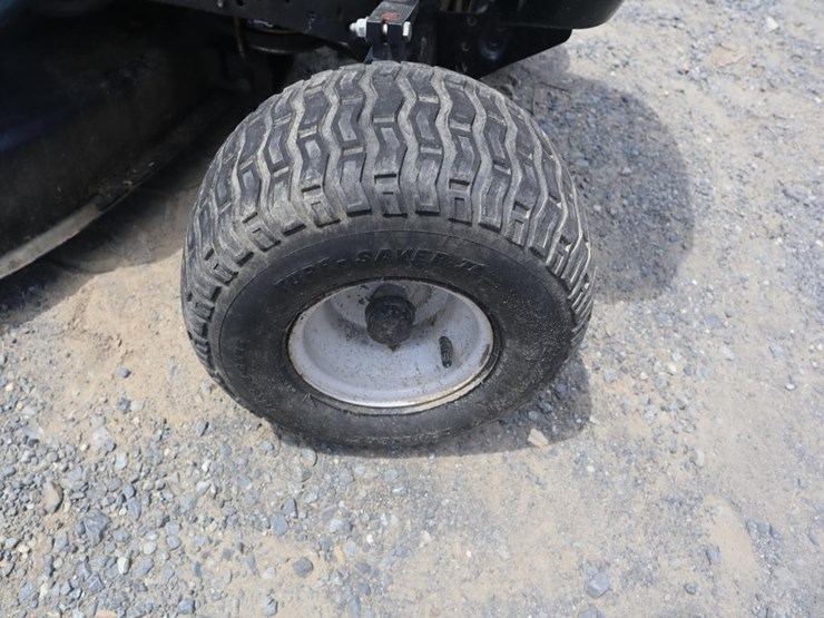 bolens-gear-driven-tractor-image-10