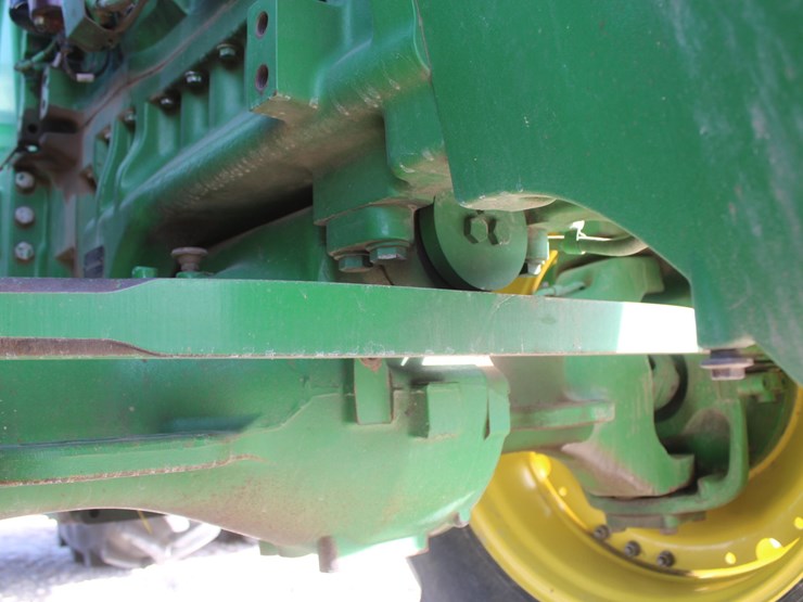 john-deere-8285r-image-42