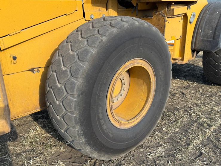 deere-624l-image-25