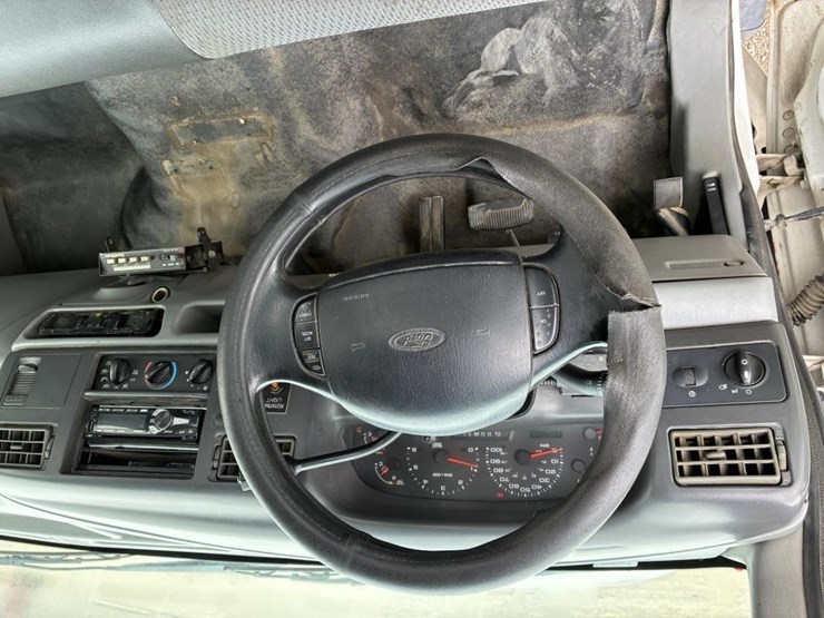 2002-ford-f350-image-16