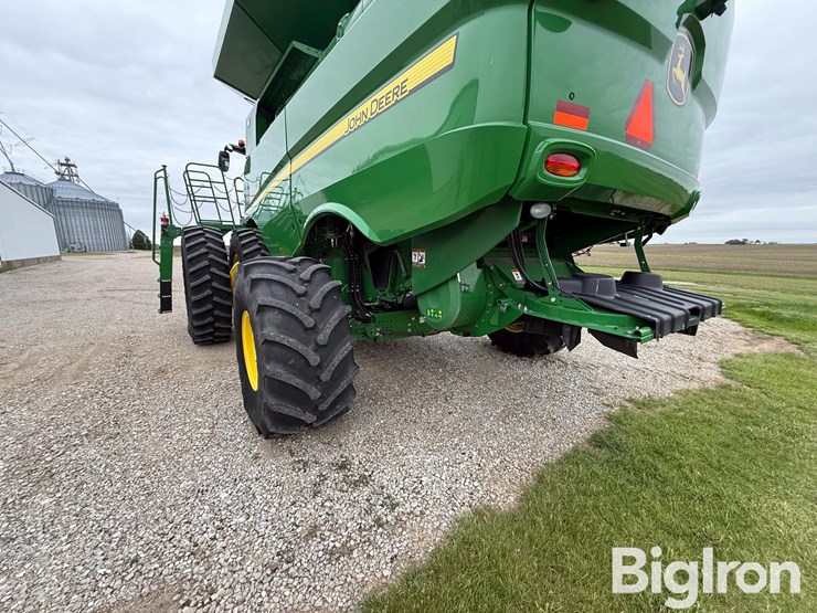 2019-john-deere-s780-image-17