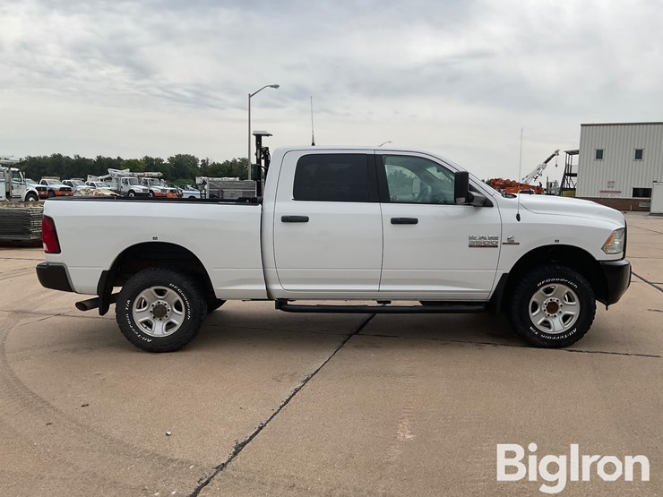 2016-dodge-3500-image-4
