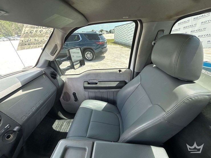 2015-ford-f350-image-21