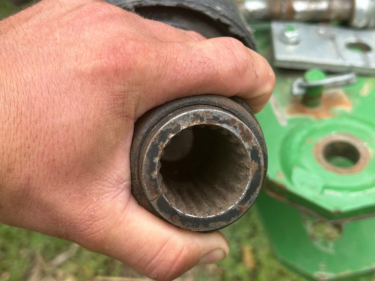 john-deere-560m-image-16