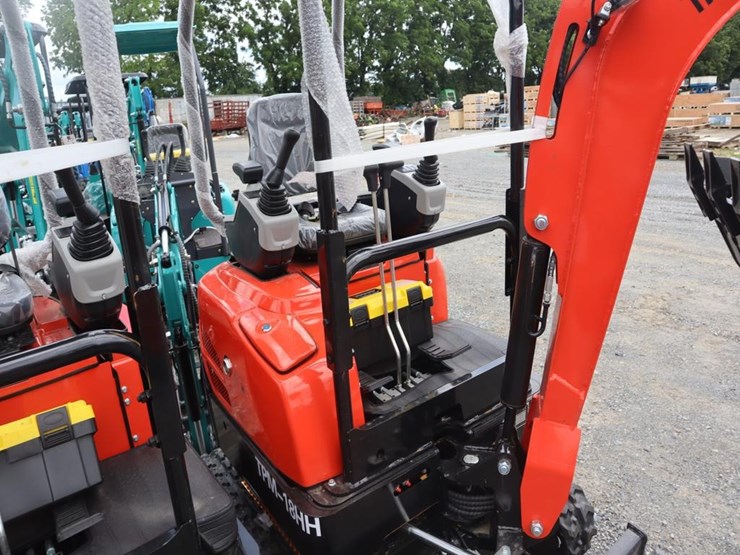 tpm-18hh-mini-excavator-image-8
