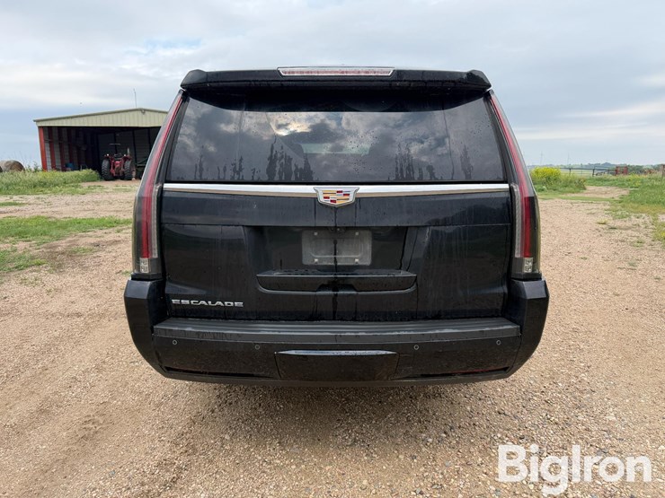 2020-cadillac-escalade-image-6