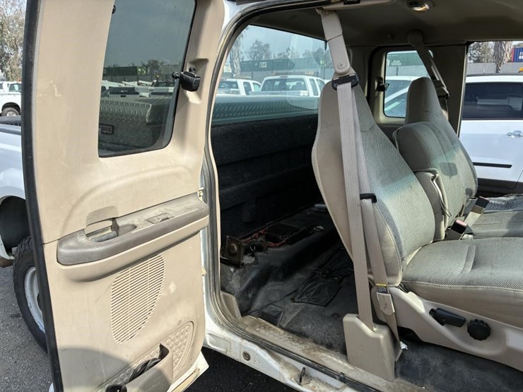 2004-ford-f250-image-11