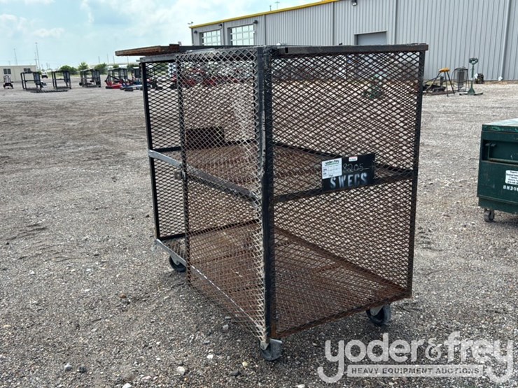shark-cage-image-1
