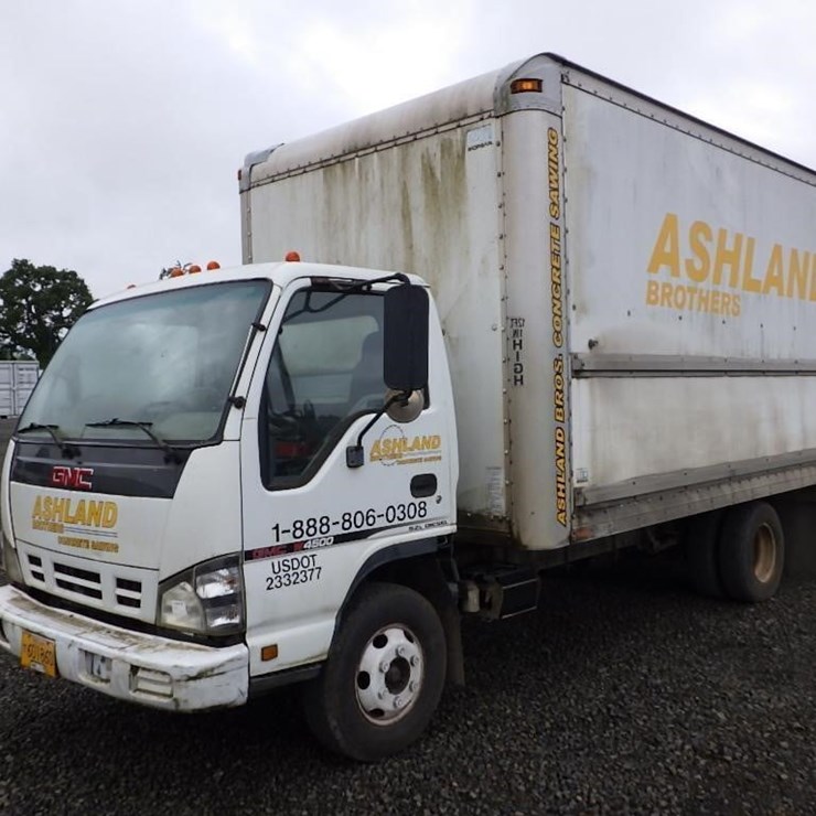 2006 GMC W4500